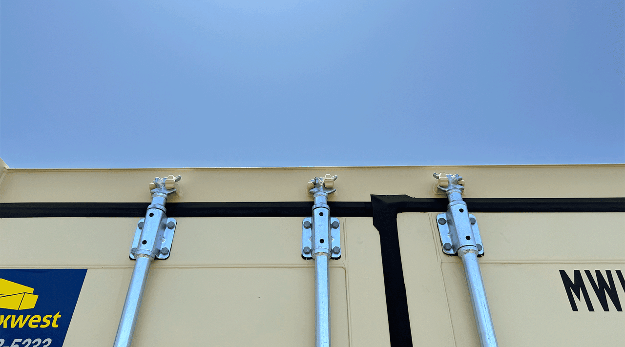 20ft mobile Ground Level Office and storage container combo for rent