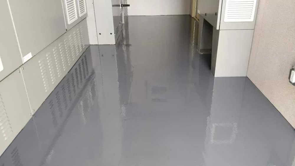 Epoxy floor for shipping container