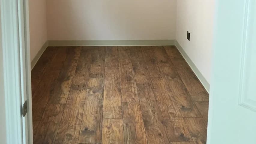 Laminate floors for shipping containers for sale