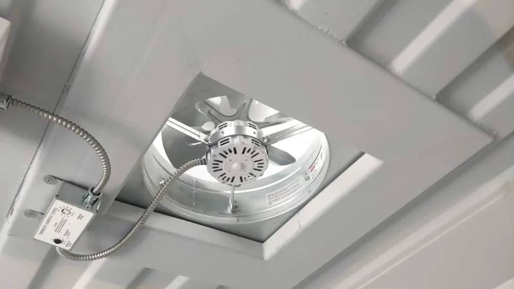 Power roof turbine vent 