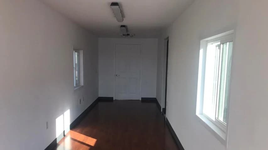 shipping container interior finish