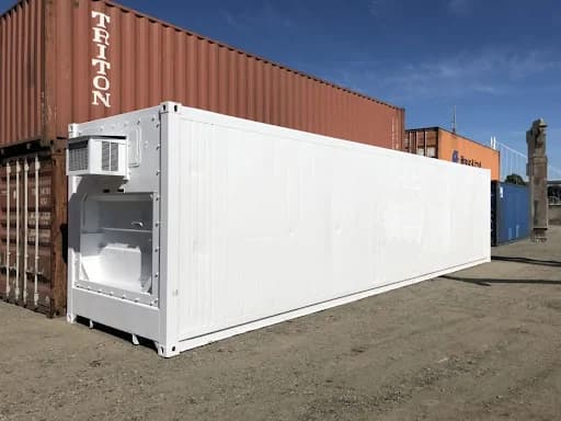40ft high cube (9.5ft) insulated storage container