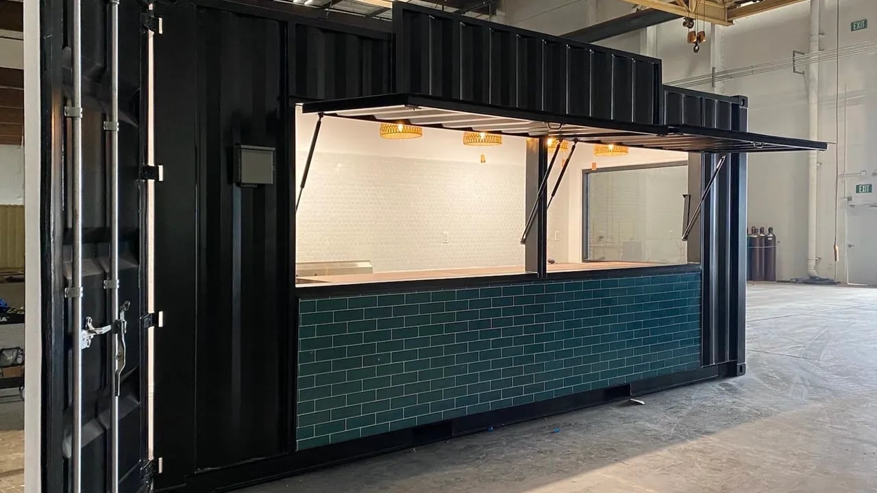 Container bar