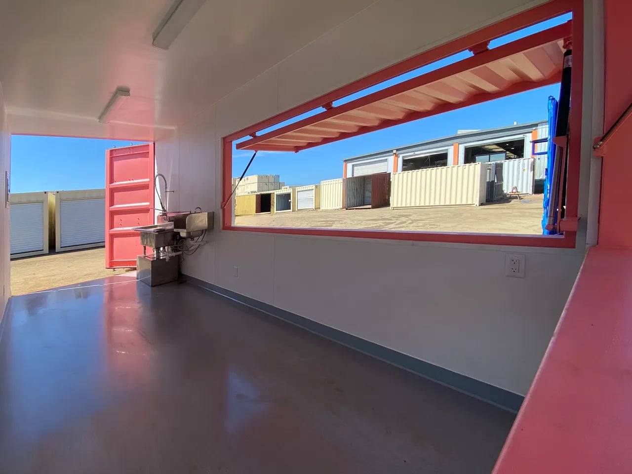 Pink kitchen container inside