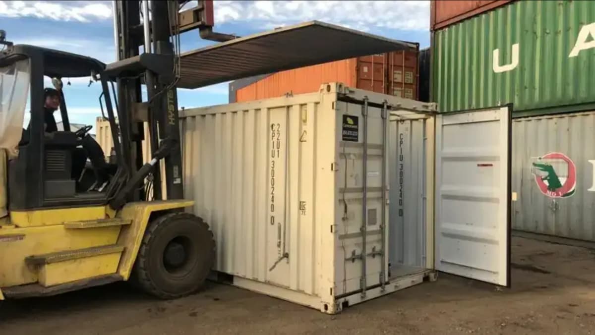 hardtop container