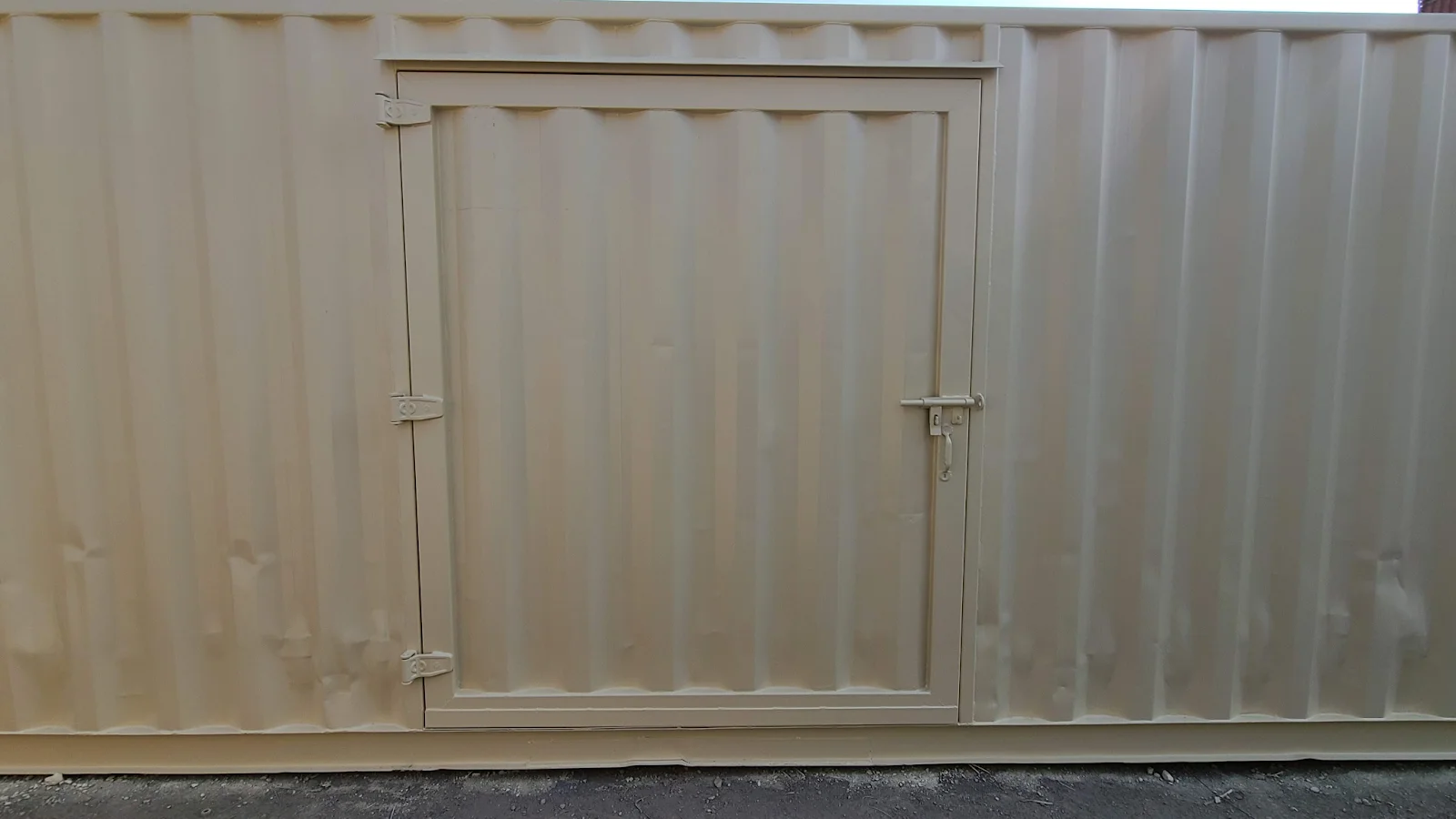 Do Shipping Containers Need Corrugated Metal Doors?
