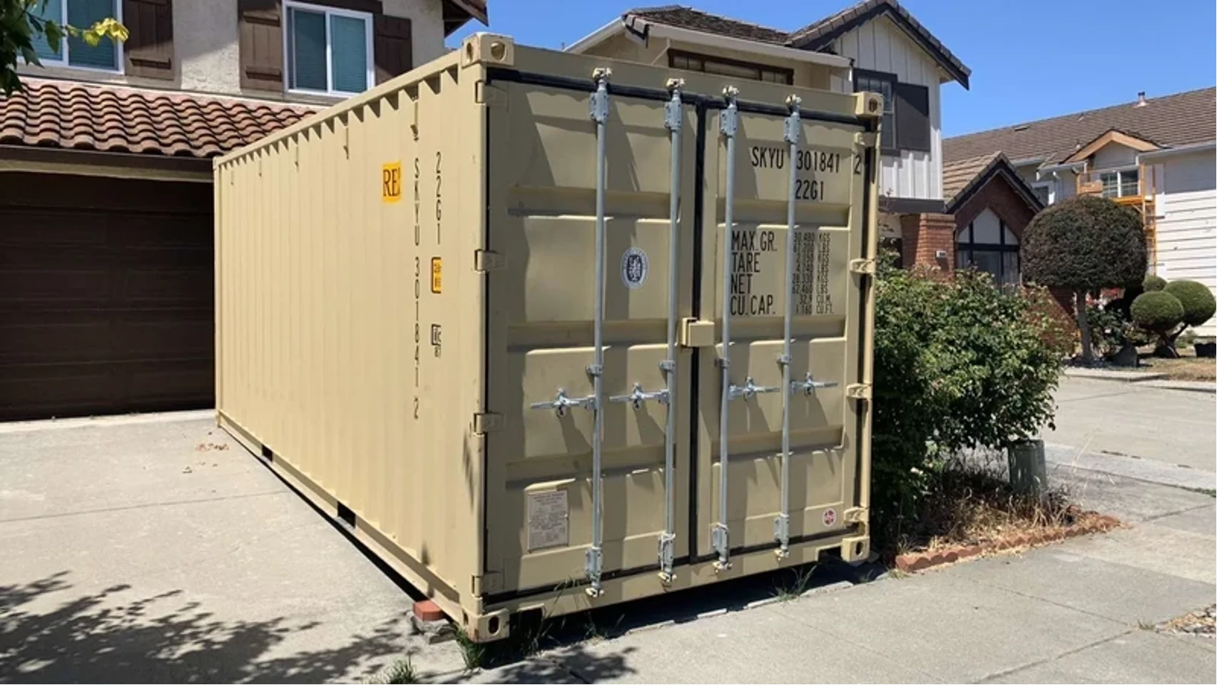 Do Shipping Containers Need Plywood Separation Wall Fabrication?